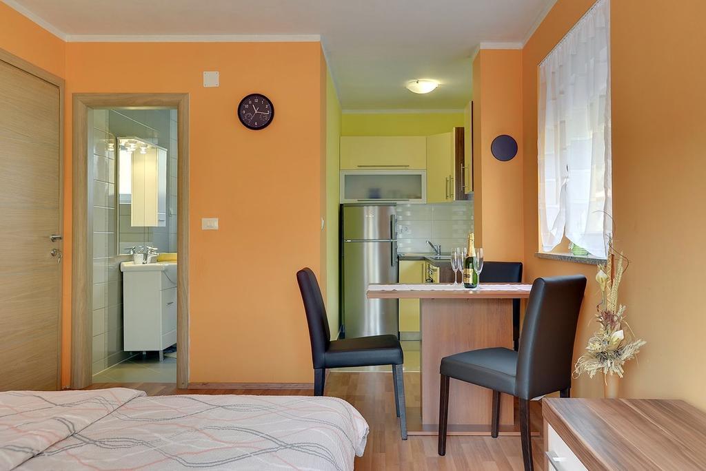 Apartments Kralj Medulin Extérieur photo