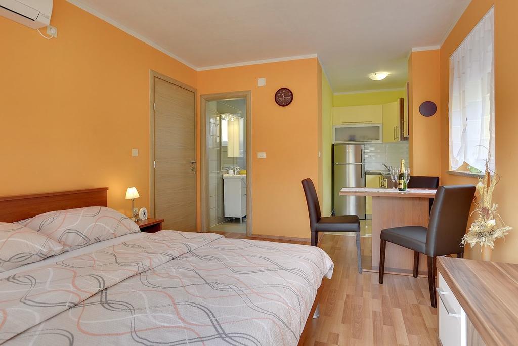 Apartments Kralj Medulin Extérieur photo
