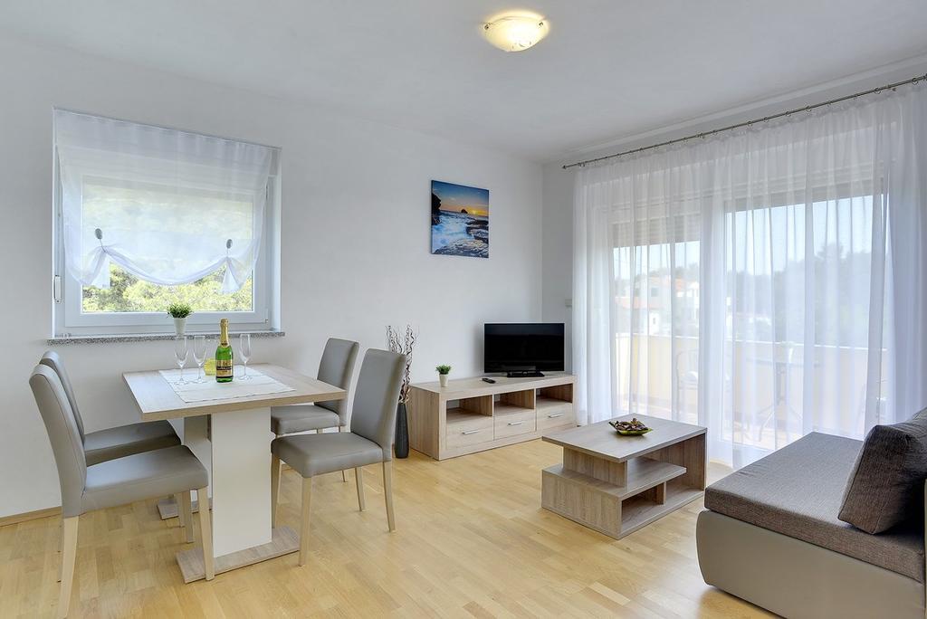 Apartments Kralj Medulin Extérieur photo